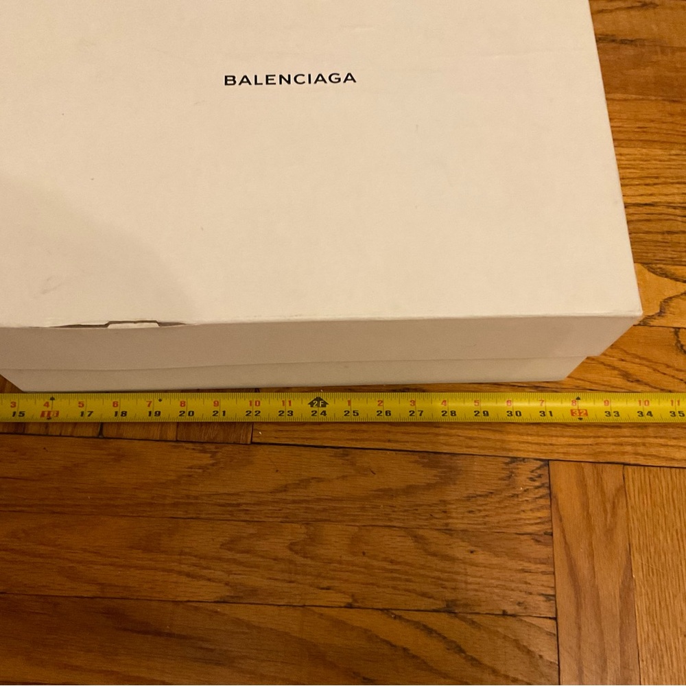 Balanciaga boxes - Picture 11 of 11